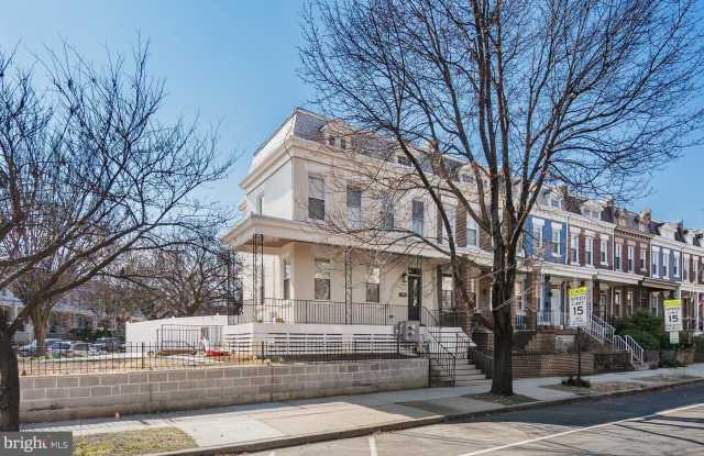 1319 C Street NE unit: B