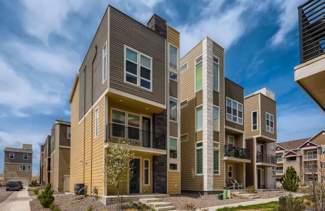 Evolve Real Estate: Welcome to This Charming 3Beds/3Baths Modern Townhouse!!! - 15681 East Broncos Place, Dove Valley, CO 80112