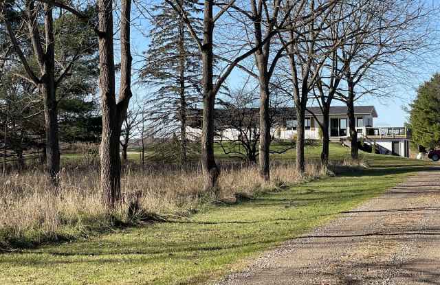 Photo of 75512 County Road 665