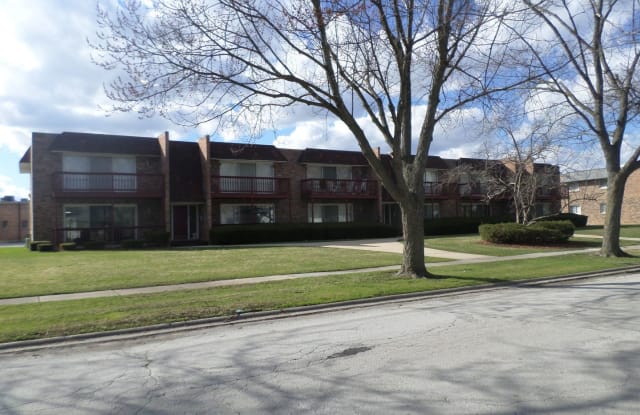 512 Roberts Dr. Unit 2E - 512 N Roberts Dr, Glenwood, IL 60425