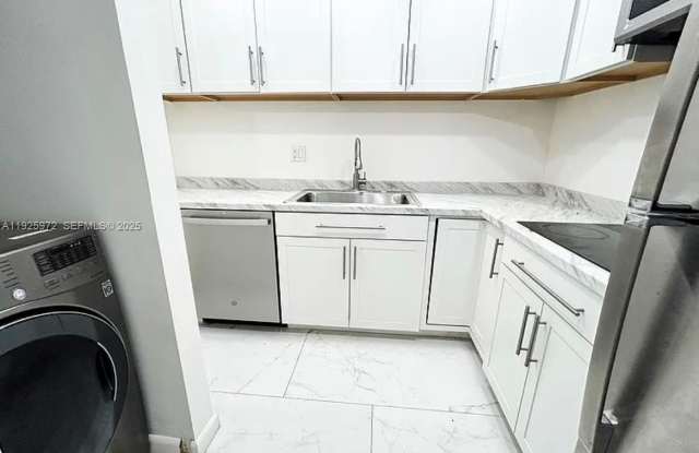 Photo of 2646 Polk St