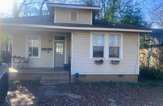 Photo of 621 North Cherry Street - B