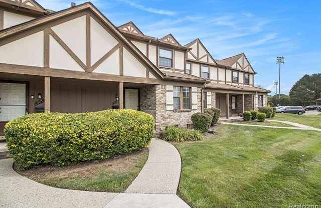 19688 Raleigh Circle S