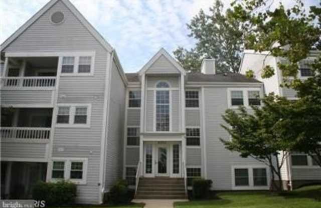 Photo of 8375 MONTGOMERY RUN Road unit: E