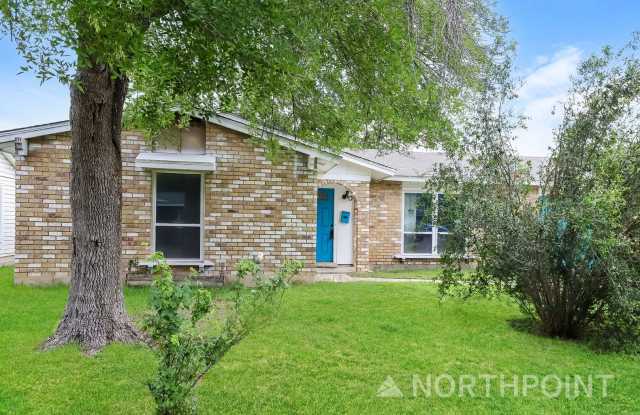 3 BR/2BA | Newly Renovated Single Family Home | 1-Car Covered Parking | Gated backyard