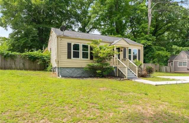 Photo of 2633 Joyce Avenue