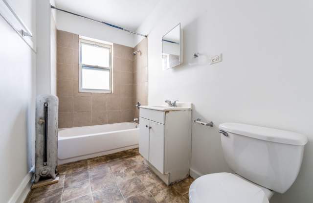 7801 S Yates South Shore Apartments