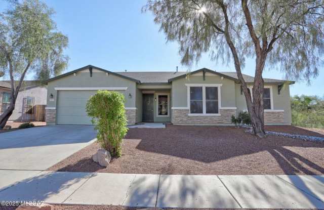 Photo of Lovely 4 bedroom, 2 bath home with 2 car garage