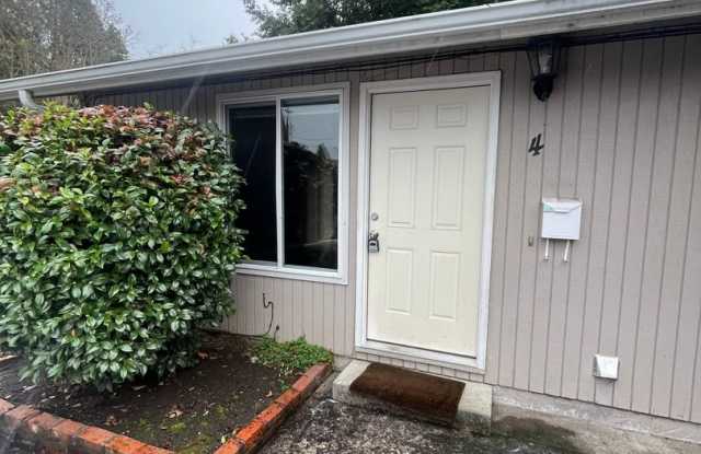 Photo of Pet Friendly 2 Bedroom in Lebanon!