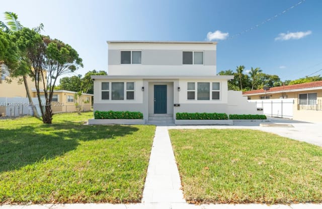 3034 NW 16th St - 3034 Northwest 16th Street, Miami, FL 33125