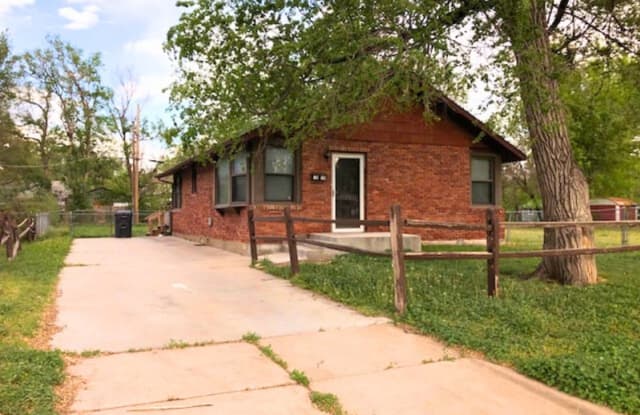 1830 South Glenn Avenue - 1830 South Glenn Avenue, Wichita, KS 67213