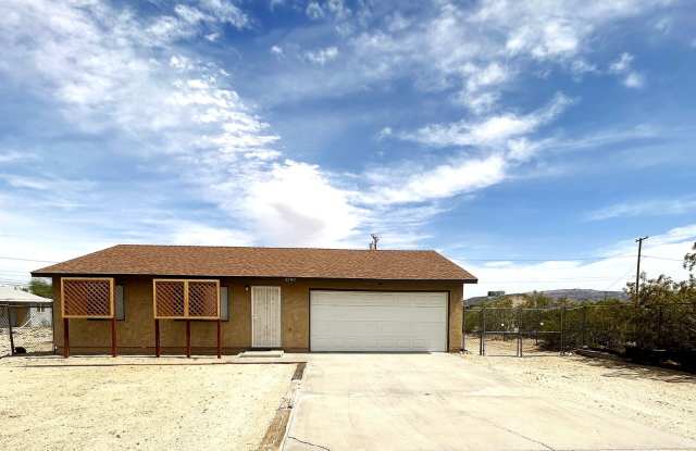 2 Bedroom 1 Bathroom Home Close To Town