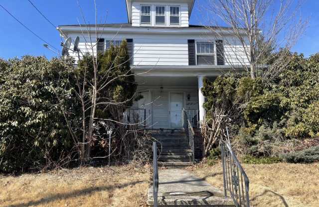 Photo of 857 Throop Street unit: 2