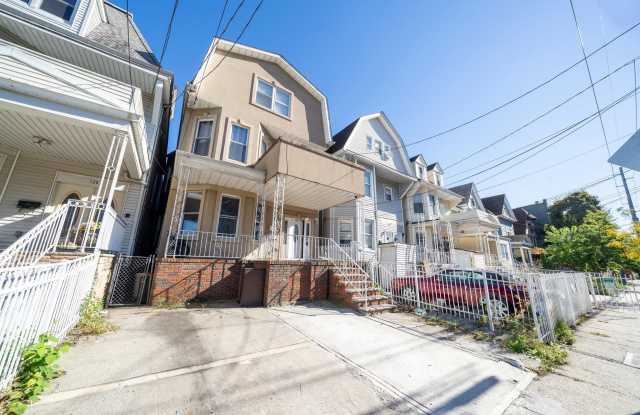 Photo of 126 ARLINGTON AVE