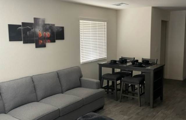 Charming 3BR House in North Las Vegas