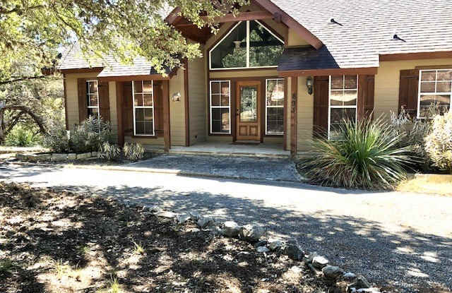 893 RIVIERA DR