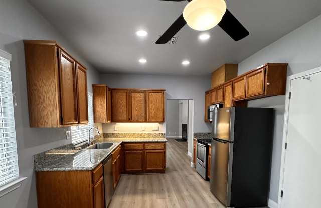 7884 Sunrise Terrace Ln