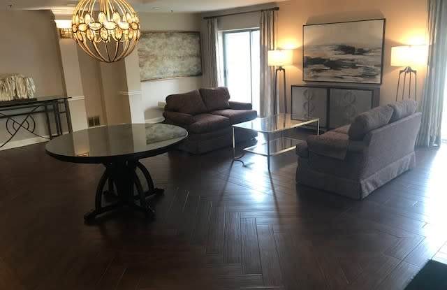 150 E Schiller St Unit E31