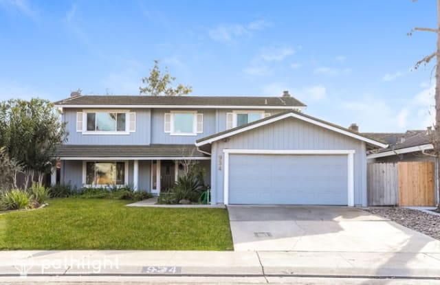 934 Oakhurst Way - 934 Oakhurst Way, Stockton, CA 95209