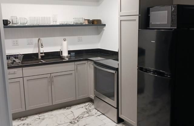 Photo of 7815 N Main St