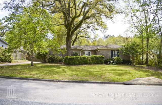 Great Home off High Road