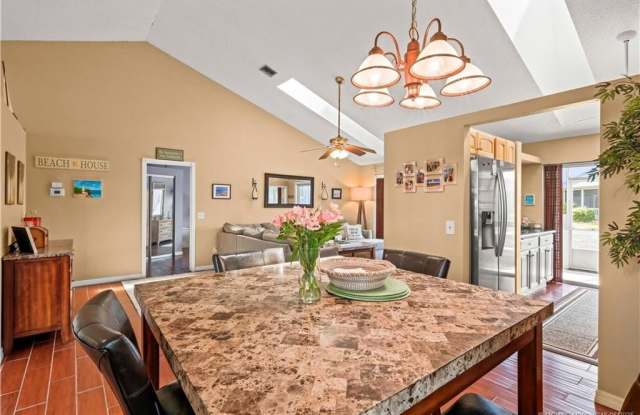 1451 NE 14th Court unit: 43