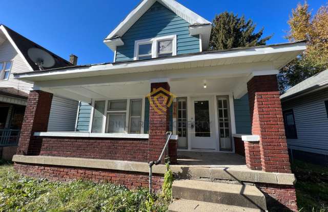 Spacious and Updated, 4 Bedroom/2 Bathroom House Located Close to Woodruff Place and Brookside Park Available NOW!