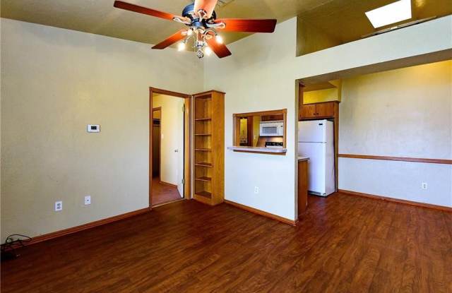 1000 Rambling Oaks - 12