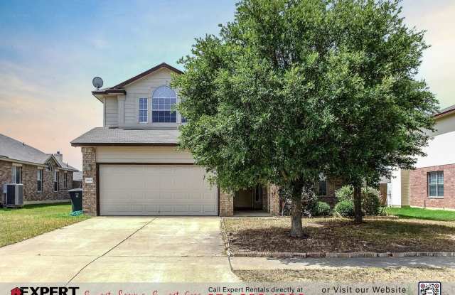 4-Bed, 3-Bath Home with Open Layout, Near Ft. Hood  Amenities - 4604 Golden Gate Drive, Killeen, TX 76549