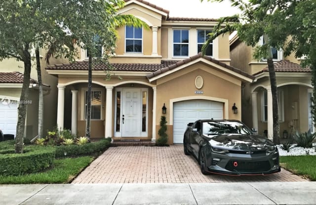 8532 NW 109th Ct - 8532 NW 109th Court, Doral, FL 33178