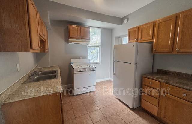 Photo of 7134 S Cornell Ave