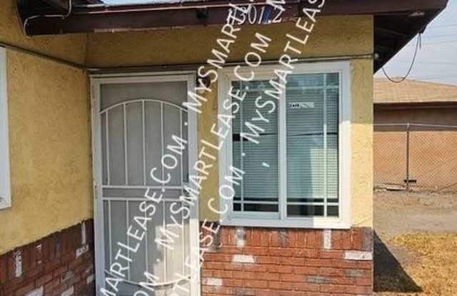 1130 1/2 Huff Street