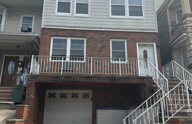 123 WEST 28TH ST - 123 West 28th Street, Bayonne, NJ 07002