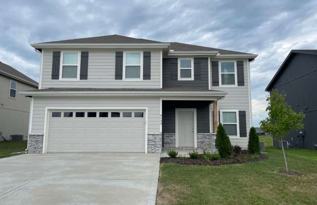 4 bedroom available in Blue Springs! Coming Soon!