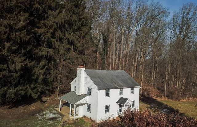 Photo of 1310 CREEK Road