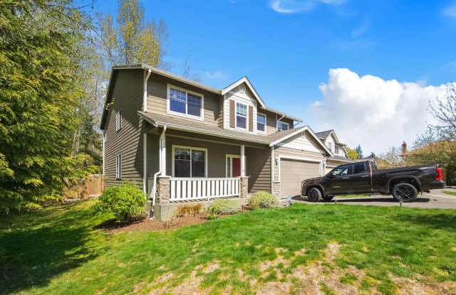5BR/3BA End Unit with Greenbelt View in Lynnwood - 1231 147th Place Southwest, Lake Stickney, WA 98087