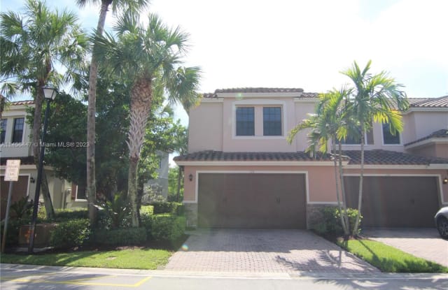 130 E Riverwalk Cir E - 130 Riverwalk Circle East, Plantation, FL 33325