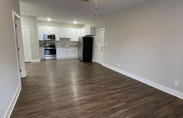 254 English Commons Drive#105