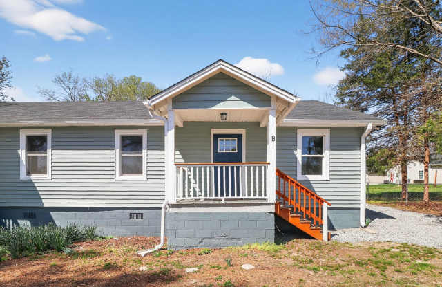 Fully renovated 2 bedroom/ 1 bathroom duplex walking distance to downtown Bessemer City!