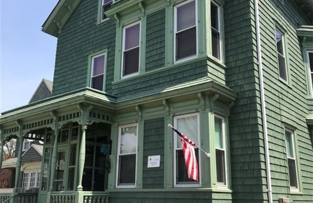 177 Highland Avenue - 177 Highland Avenue, Fall River, MA 02720