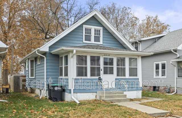 Photo of 2816 N 19th Avenue
