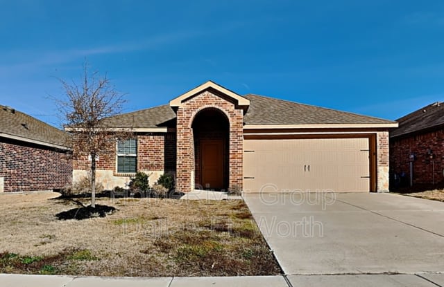 1710 Yale St - 1710 Yale Street, Farmersville, TX 75442