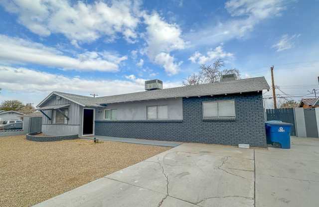 3210 Bluebird Street