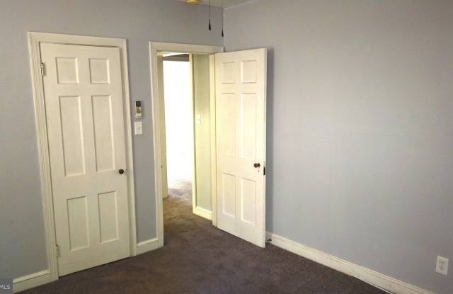 820 TAYLOR Street NE unit: 3