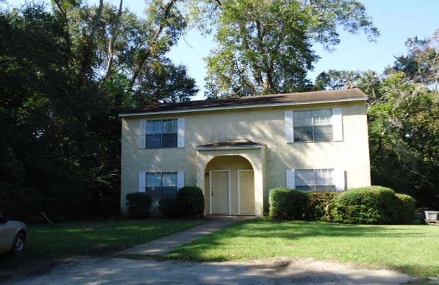 2000 Pecan - 2000 Pecan Court, Tallahassee, FL 32303