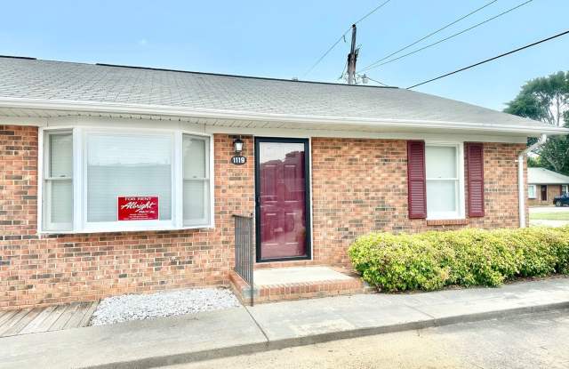 1119 MCKINNON DRIVE