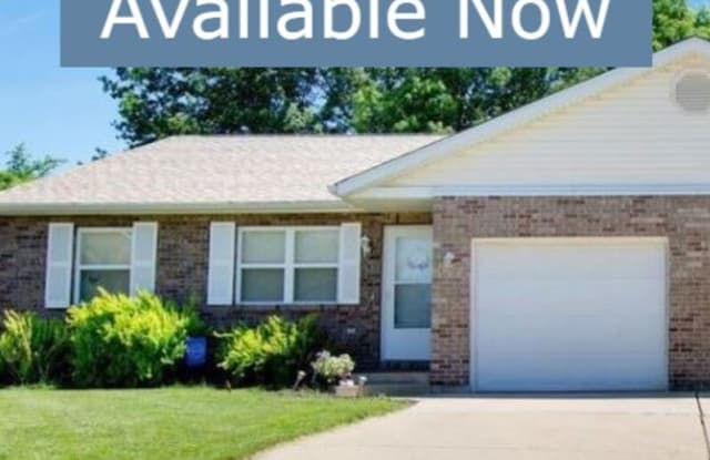 700 Brittany Court - 700 Brittany Court, Waterloo, IL 62298