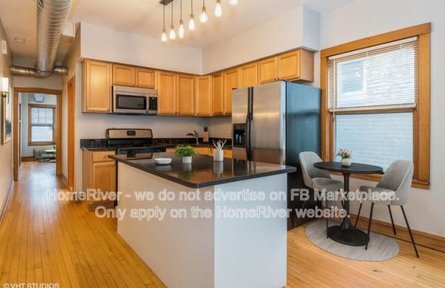 Photo of 3535 W School St