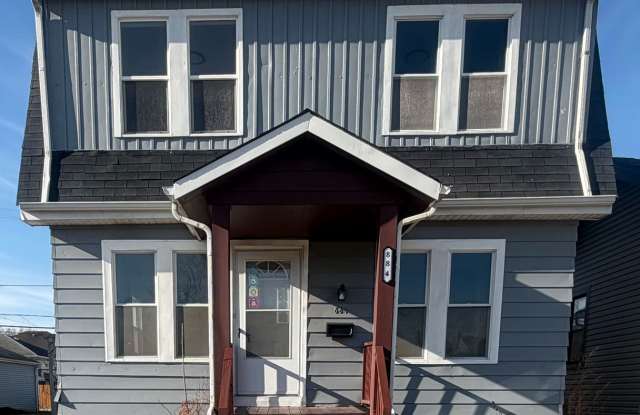 Nice and spacious 3 Bedroom 1 Bath House in Calumet City, IL MUST SEE