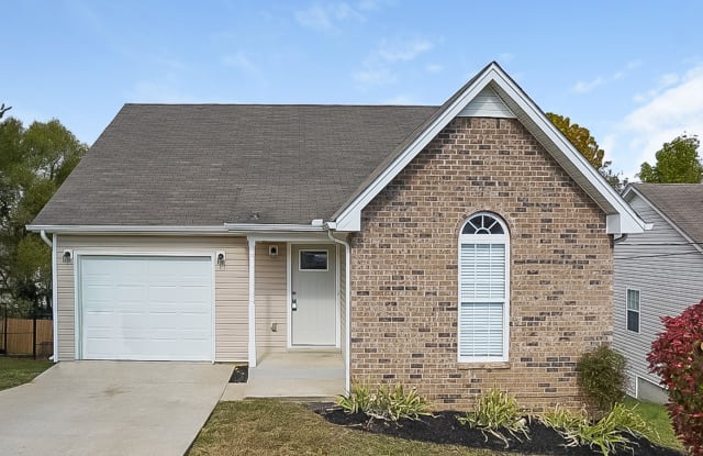 1555 James Gafford Dr - 1555 James Gafford Drive, La Vergne, TN 37086